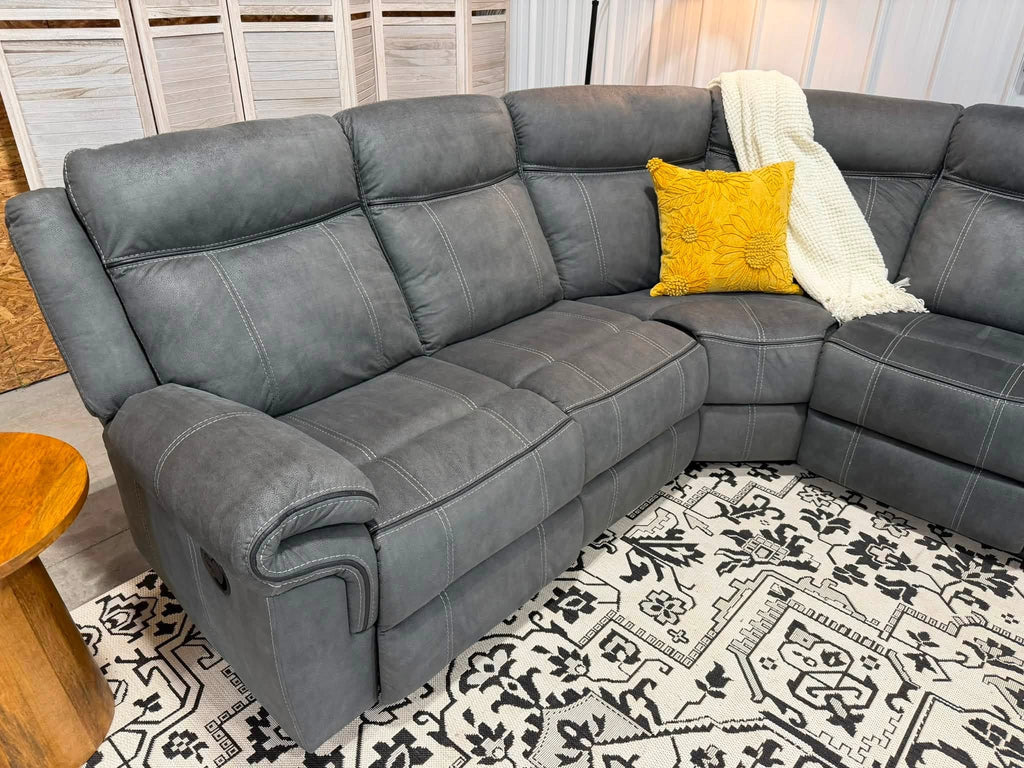 3 Piece Reclining Sectional