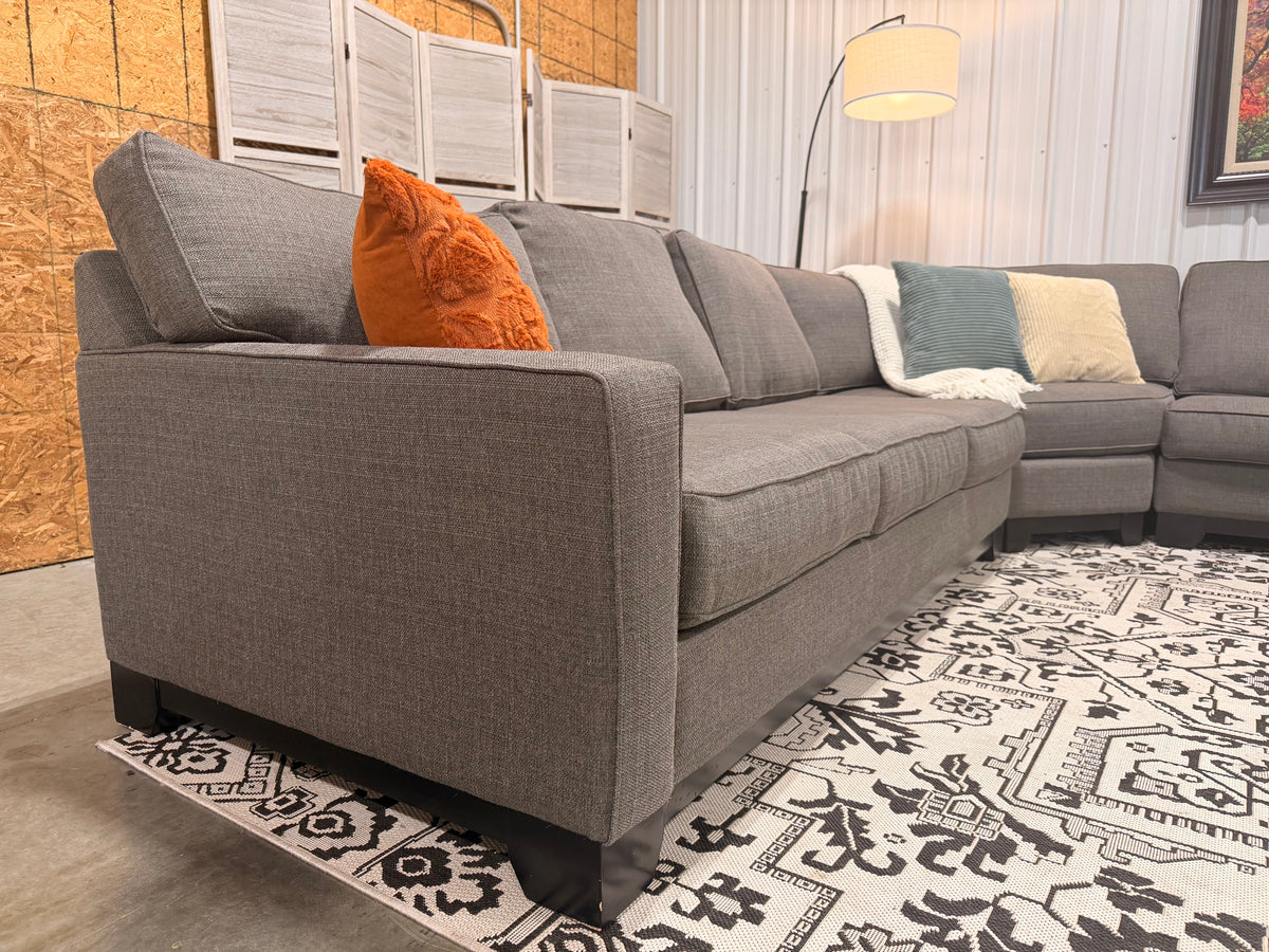 5 Piece Gray Jonathan Louise Sectional
