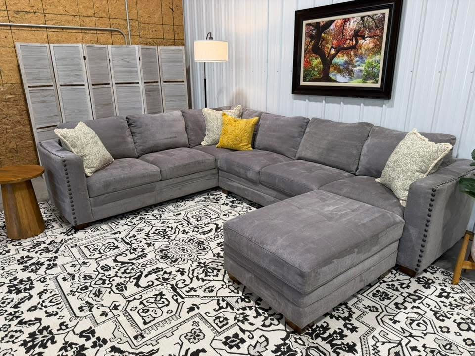 Gray 2Piece Thomasville Sectional