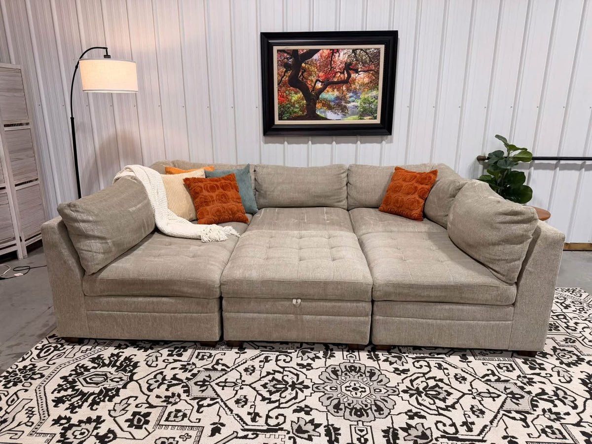 5 Piece Thomasville Tisdale Modular Sectional + Storage Ottoman