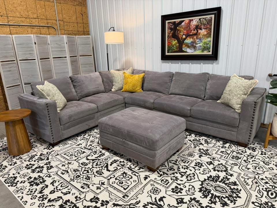 Gray 2Piece Thomasville Sectional