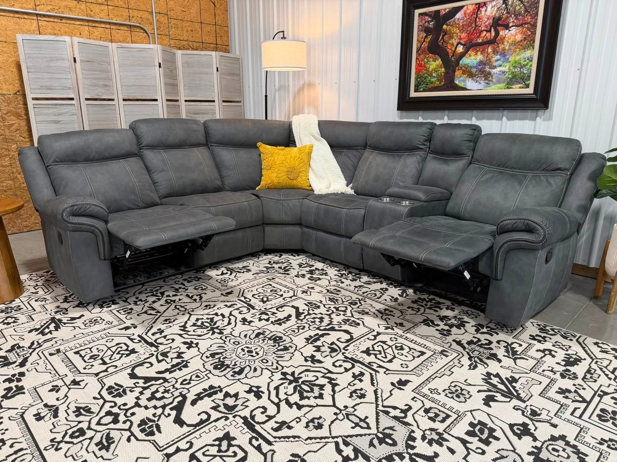 3 Piece Reclining Sectional