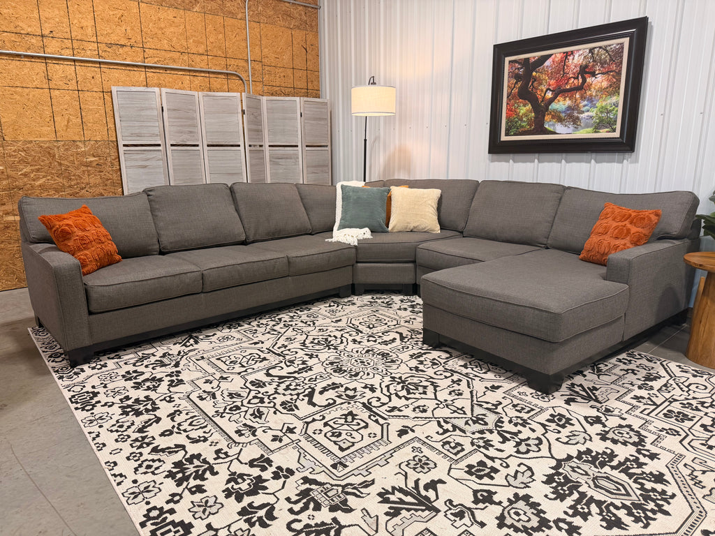 5 Piece Gray Jonathan Louise Sectional